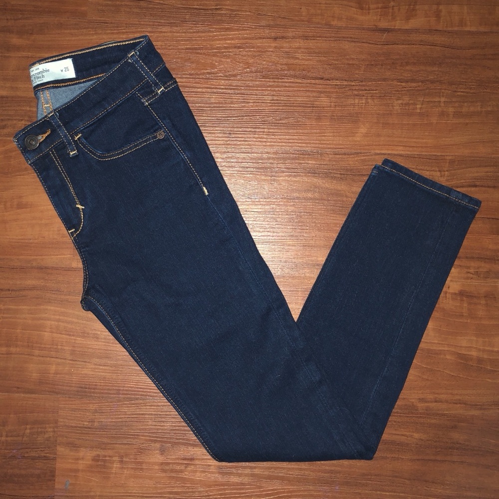 EUC - Abercrombie & Fitch Supper Skinny Ankle Jeans 0